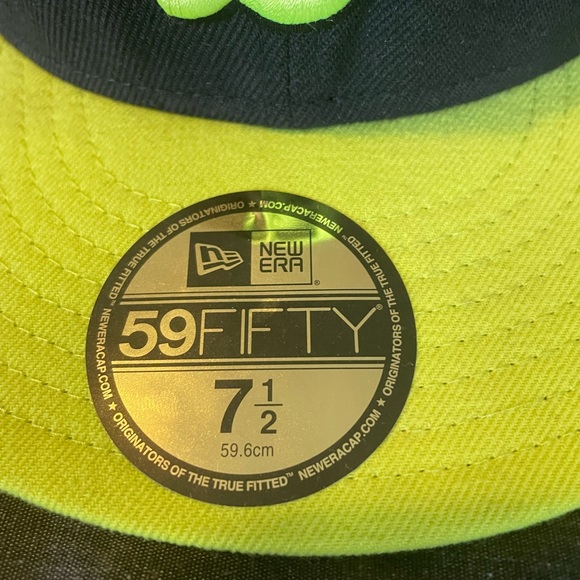 Boston Red Sox fitted hat 7 1/2 - Picture 2 of 5